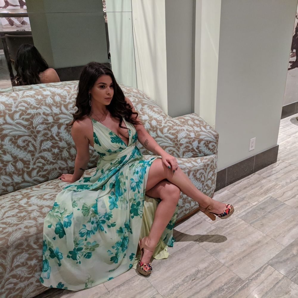 Meet your Posher, Adriana